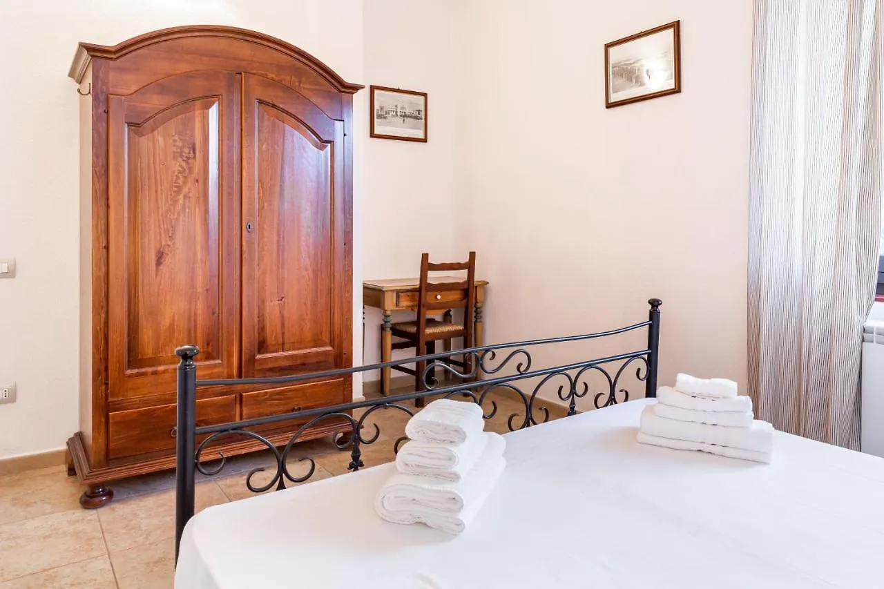 Villa Pinewood Santa Margherita di Pula 0*,  Itálie
