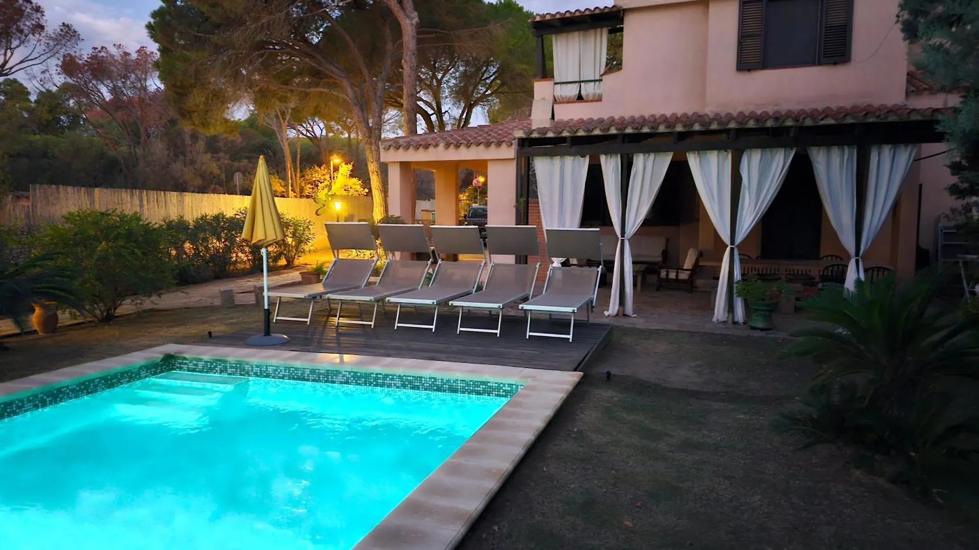 Villa Pinewood Santa Margherita di Pula